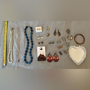 Lot of Jewelry and Collectibles- Clearing Out!